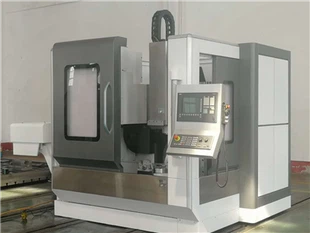 Centro di lavoro verticale a 5 assi CMC500U